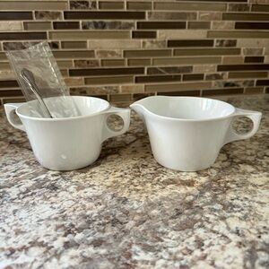 Melmac Cream & Sugar Set
